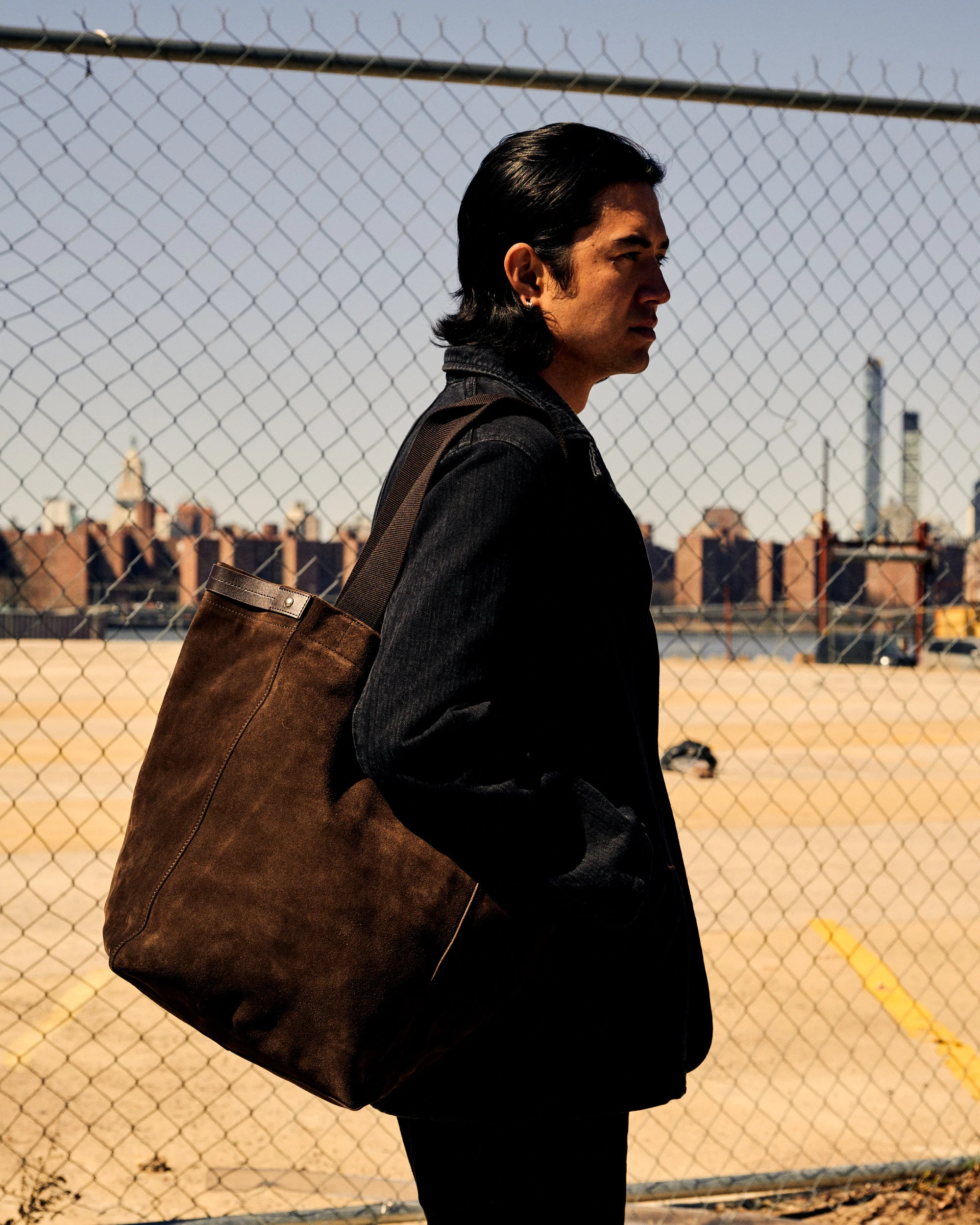 Grip Tote Deep Truffle - Image 3