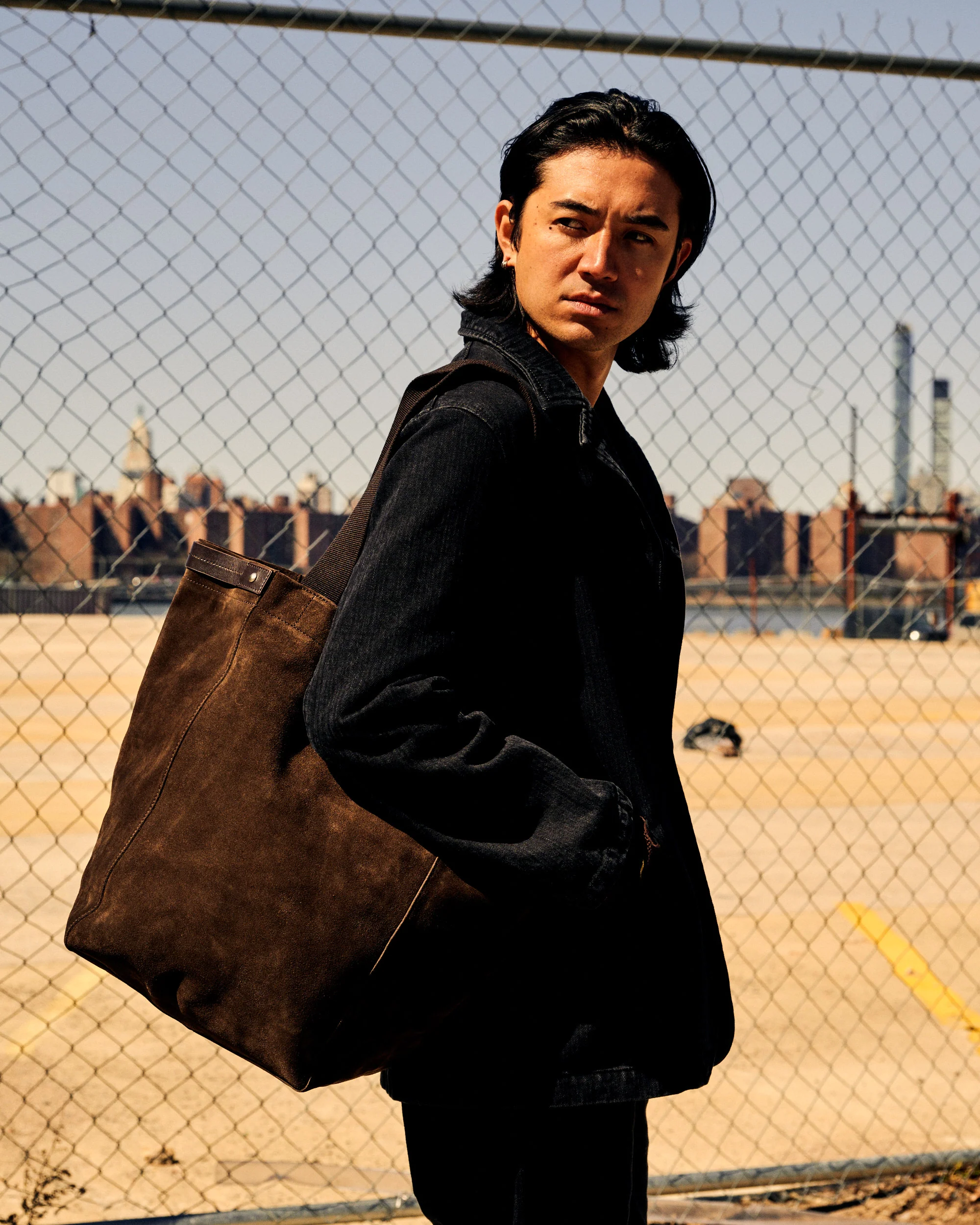 Grip Tote Deep Truffle - Image 5